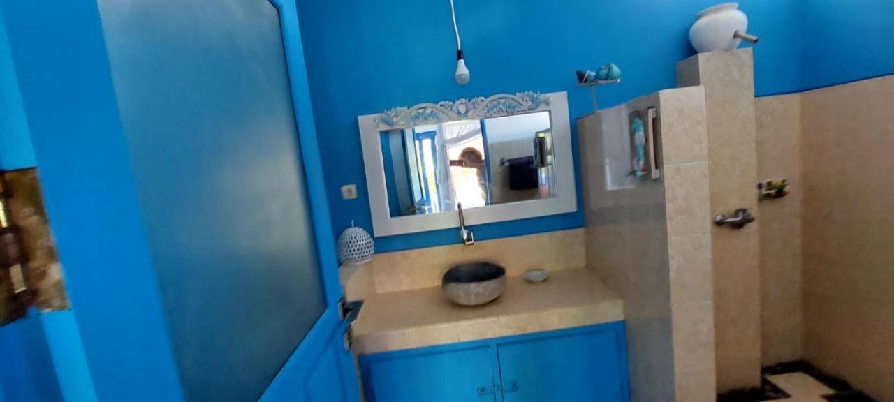 The Shooting Star Homestay Amed Exteriör bild